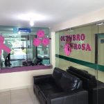 Dependências da materndade foram decoradas com motivos em rosa numa alusão à Campanha