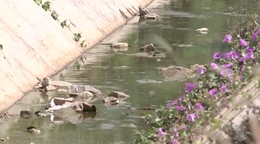 canal-esgoto-monteiro