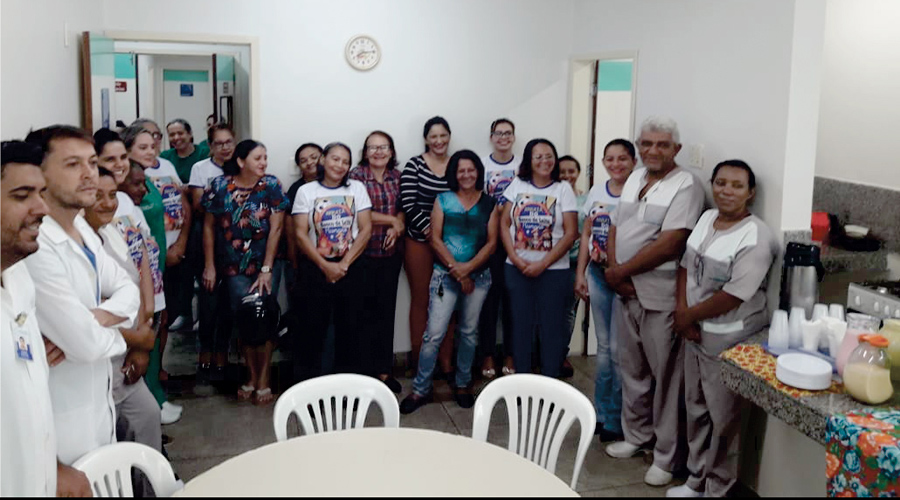 Participantes da missa e aniversariantes do mês
