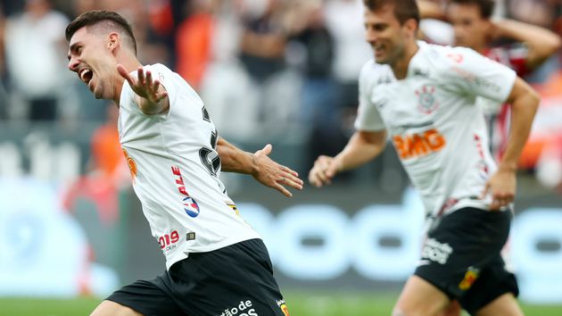 corinthians-danilo-avelar-comemora-gol-final-1280x720