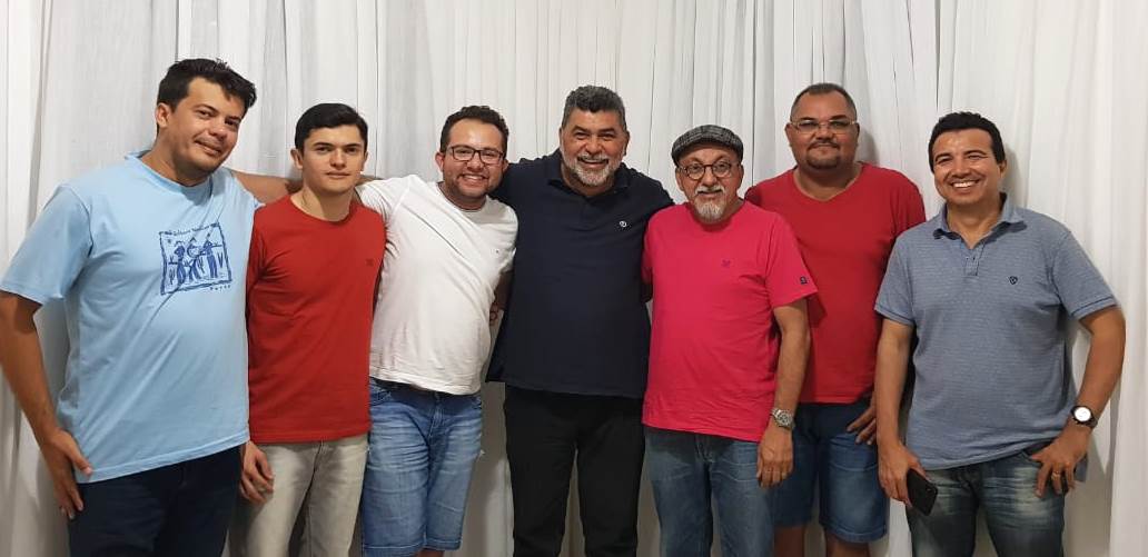 Representantes do PCdoB, PT, UP e PSOL se reúnem para discutir ações diante do momento político de Patos