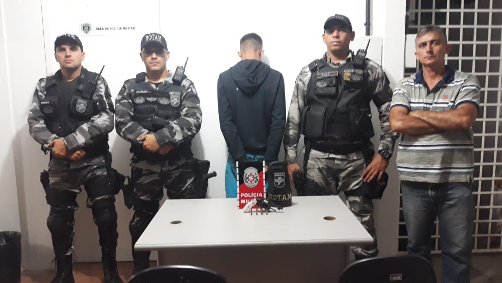ROTAM prende jovem por posse ilegal de arma de fogo em Patos