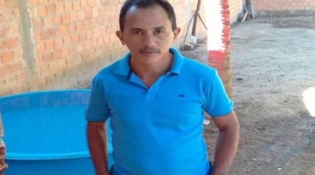 emanuel_gomes_-_caneta_azul