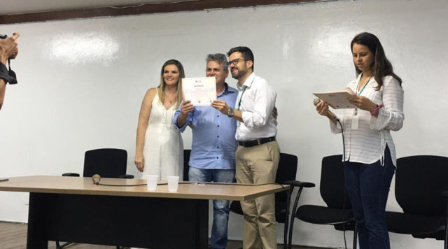 Dr. Paulo Athayde recebe o destaque ‘Menção Honrosa’ da SES pela Maternidade de Patos