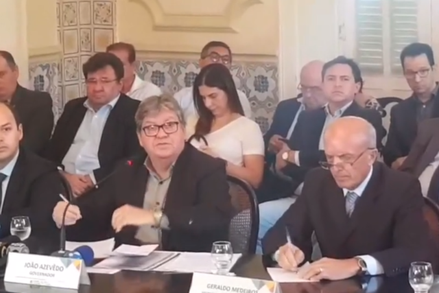coletiva_-_joao_azevedo