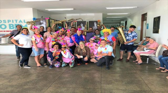 Pacientes e funcionários entraram no clima de carnava