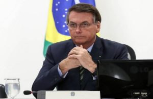 Bolsonaro diz que auxílio emergencial será de R$ 300 por mais 4 meses
