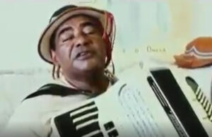 Vídeo de Pinto do Acordeon cantando em inglês faz sucesso nas redes sociais
