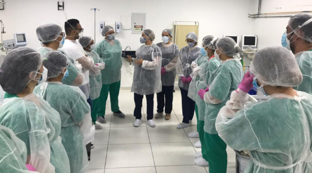 Alguns dos profissionais que estão participando do curso