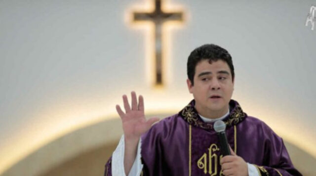 Padre Robson Pereira