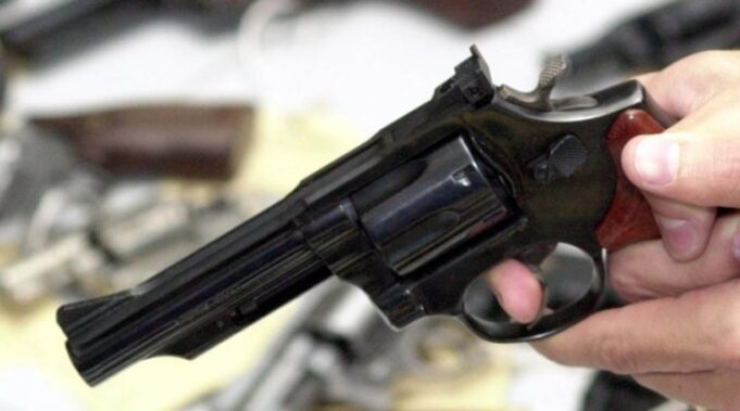 arma-arquivo-abr-768x577