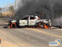 carro incendiado 2