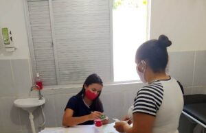 Prefeitura de Patos facilita acesso para renovação e emissão do cartão SUS diretamente nos bairros. Ouça