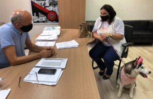 Secretaria de Saúde da Paraíba expande cãoterapia na Rede Hospitalar Estadual