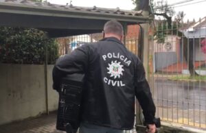 Babá e namorado são presos após gravação de vídeo pornográfico de bebê no Rio Grande do Sul