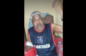 Familiares e amigos se despedem se seu Rafael Dionísio da Silva (Rafael Preto)
