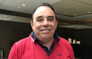 Filha do candidato Arimateia de Santa Terezinha diz: ‘meu pai está vivo por um milagre’. Escute