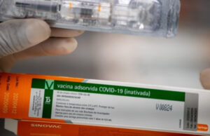 Anvisa autoriza retomada dos testes da Coronavac