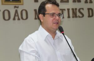 Toninho é reeleito prefeito de Várzea