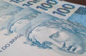 João Azevêdo anuncia reajuste salarial linear de 10% para todos os servidores do Estado, elevando a folha em mais de R$ 1 bilhão por ano