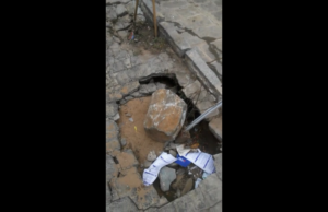 Moradores voltam a reclamar que calçamento está afundando e prejudicando galeria no Bairro da Maternidade, em Patos. Vídeo