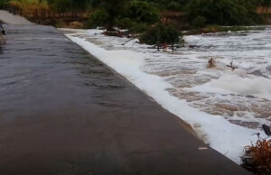 Rio Aguiar amanhece em cheia nesta quarta-feira. Vídeo