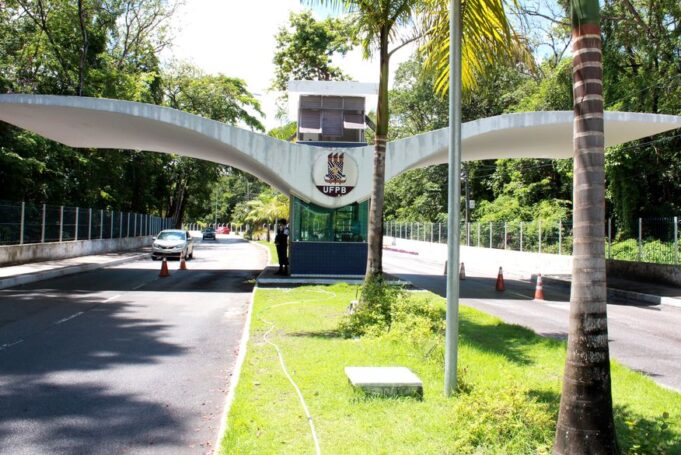 entrada_ufpb_walla_santos