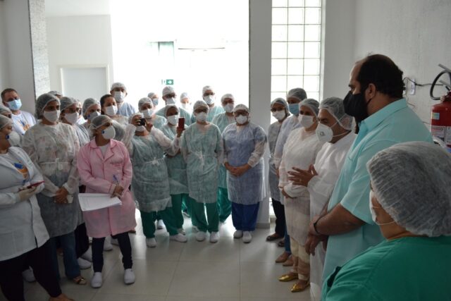 60088fb60f869_vacina_hospital_de_patos_(2)