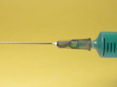vacina seringa HeungSoon pixabay
