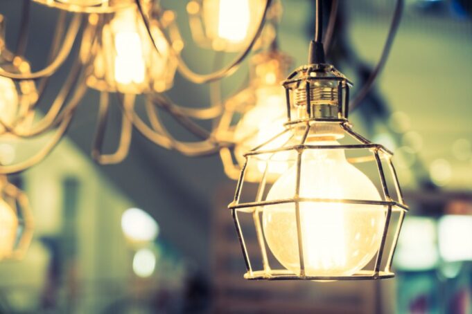 LÂMPADA-CONTA-DE-LUZ-ENERGIA-ELÉTRICA