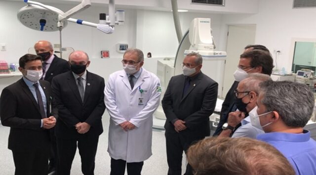 Marcelo-Queiroga-no-HU-16abr2021