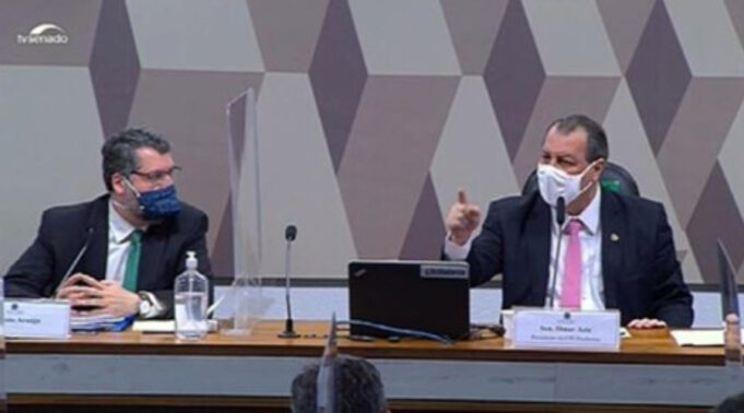 Aziz a Ernesto Araújo