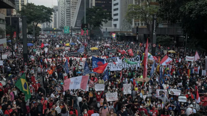 19jun2021-manifestantes-protestam-contra-o-presidente-jair-bolsonaro-na-avenida-paulista-em-sao-paul