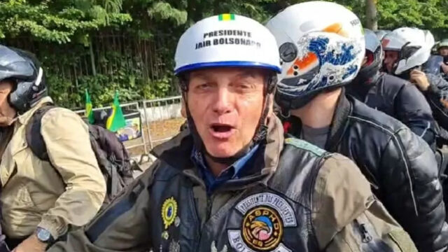 bolsonaro-durante-passeio-de-moto-em-sao-paulo-1623504602511_v2_900x506.jpg