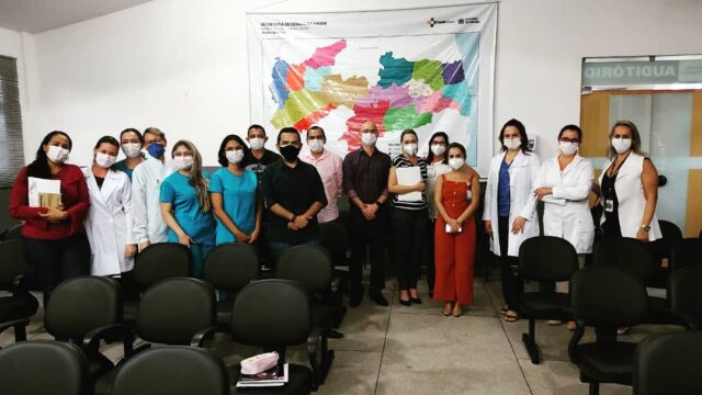 A equipe do Complexo com os técnicos do Hospital e da Força nacional