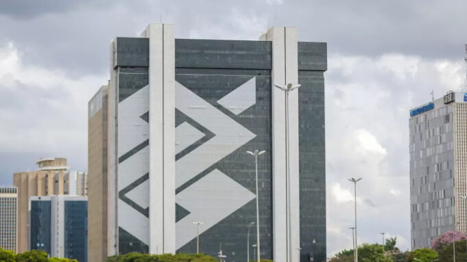 24mai2020-sede-do-bando-do-brasil-1591711907128_v2_900x506