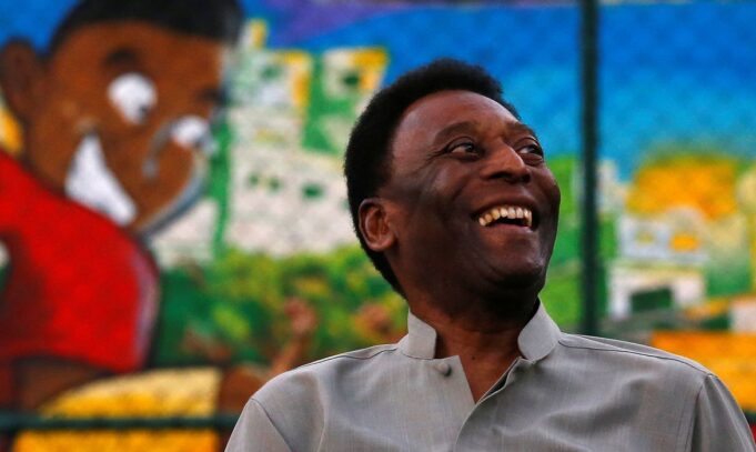 Edson Arantes do Nascimento, Pelé, Pelé ex-jogador de futebol brasileiro