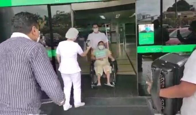 41aa23d0fa18b7ee82b5e7bd503d9311