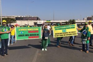 7set2021—apoiadores-do-presidente-bolsonaro-mostram-faixas-criticando-a-atuacao-do-stf-supremo-tribunal-federal-e-pedindo-a-saida-dos-ministros-1631014561250_v2_1600x900