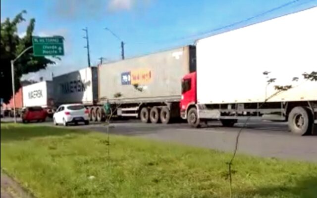 caminhoes-br101-igarassu