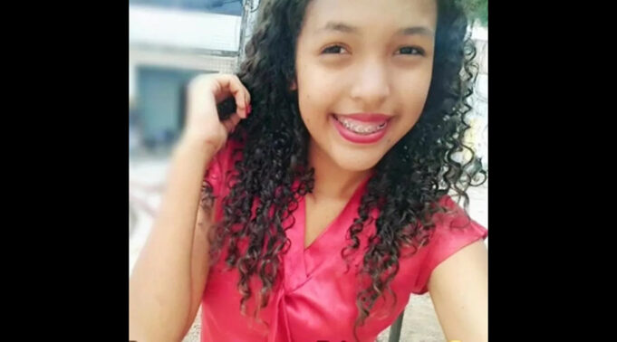 Karolina Oliveira Gomes