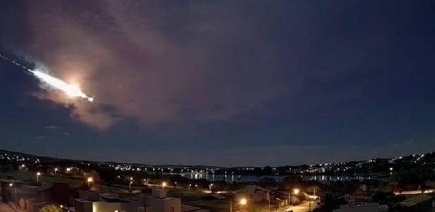meteoro-e-visto-caindo-na-regiao-do-triangulo-mineiro-1642253453521_v2_615x300