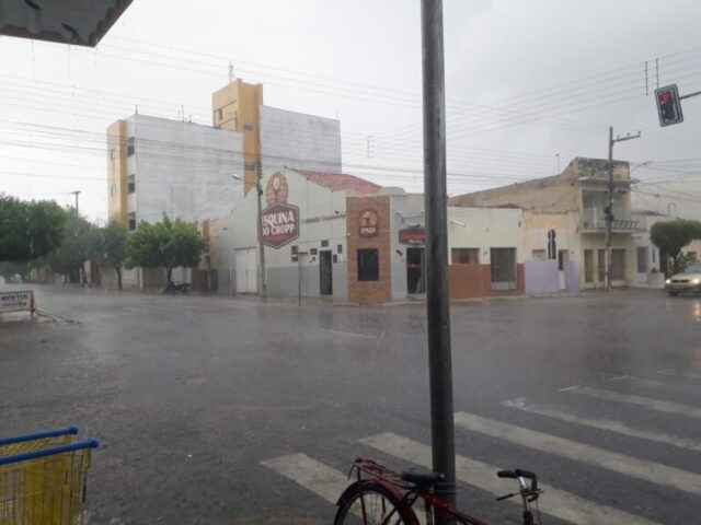 muita chuva em patos
