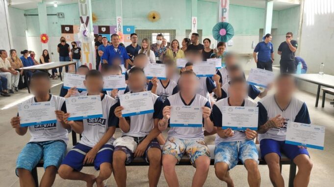 21a6732e-e756-4da6-a44a-fd9b3c390527