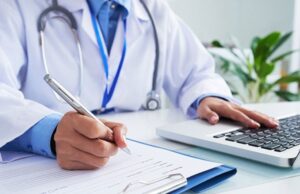 Quatro cursos de medicina na Paraíba vão ser punidos após avaliação ruim no Enamed; veja quais