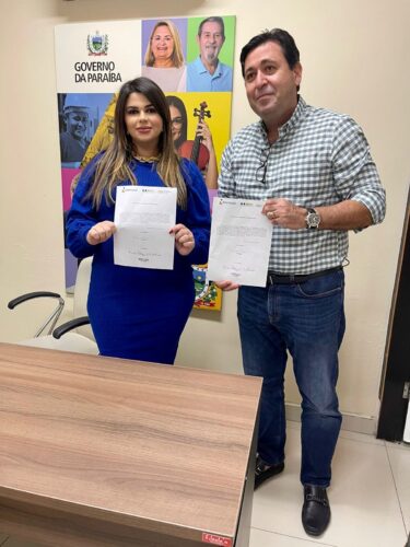 Termo de encerramento do Projeto foi assinado pela diretora administrativa Brenna Nobrega e pelo Presidente da Energisa Marcos Zidan