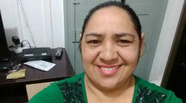 Hozana Maria Oliveira Barros