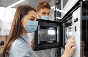 O que saber antes de comprar um microondas: Guia completo