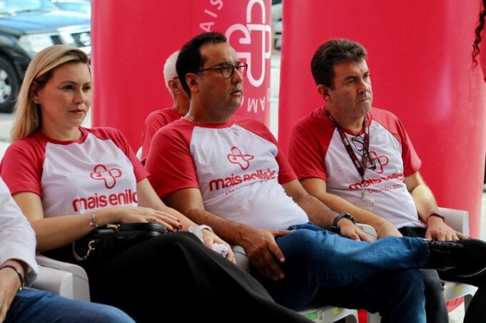 93734756-f4bc-4e04-8f72-8be819916903