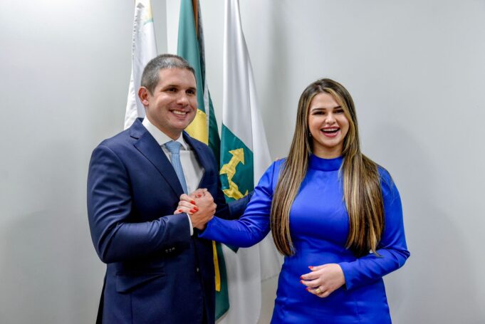 Hugo Motta e Brenna Nóbrega